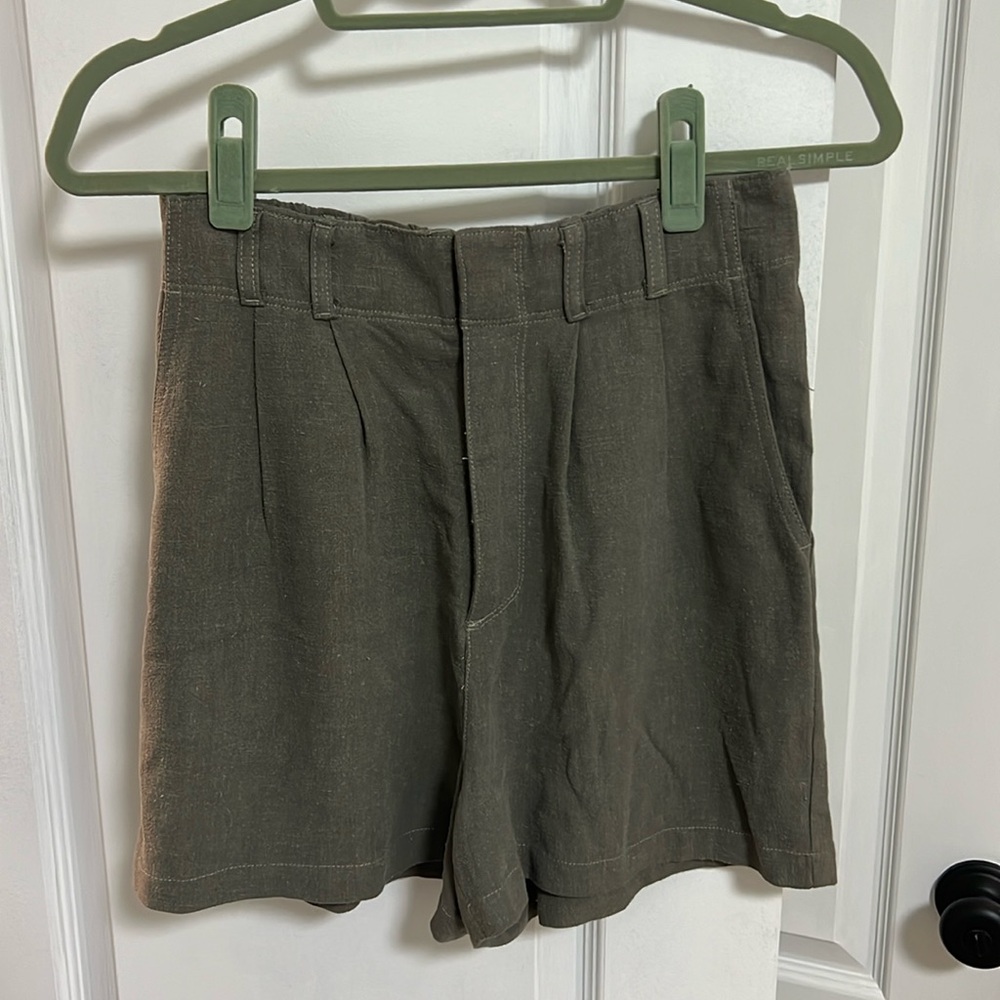 Z Supply linen blend shorts, NWT